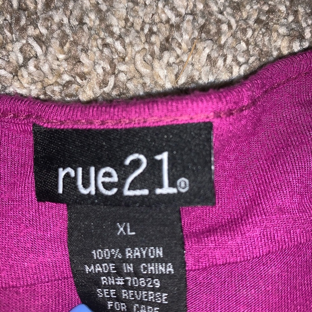 Rue 21 sequins top - Picture 3 of 3